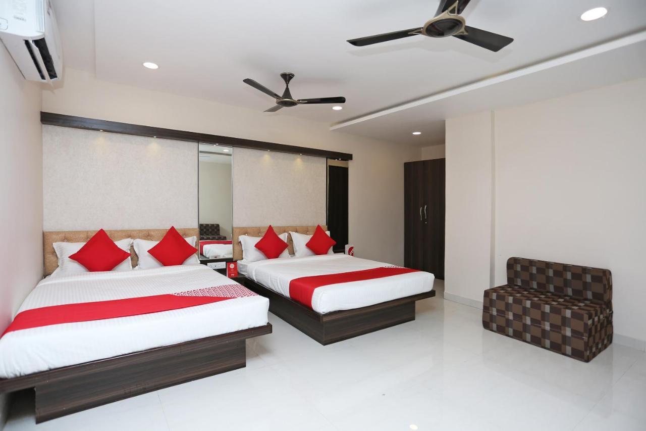 Oyo 15861 Hotel Shivganga Comfort Zone Rāipur Extérieur photo