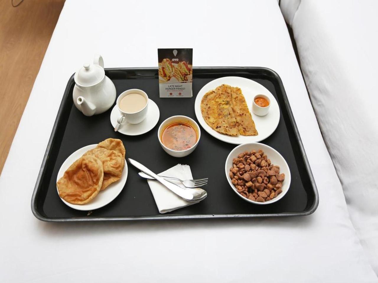 Oyo 15861 Hotel Shivganga Comfort Zone Rāipur Extérieur photo