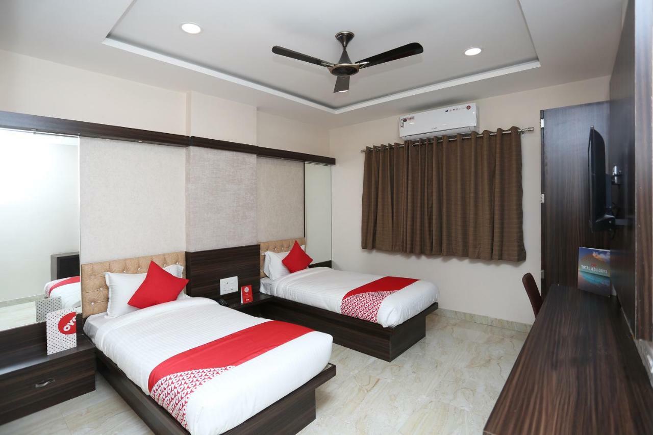 Oyo 15861 Hotel Shivganga Comfort Zone Rāipur Extérieur photo