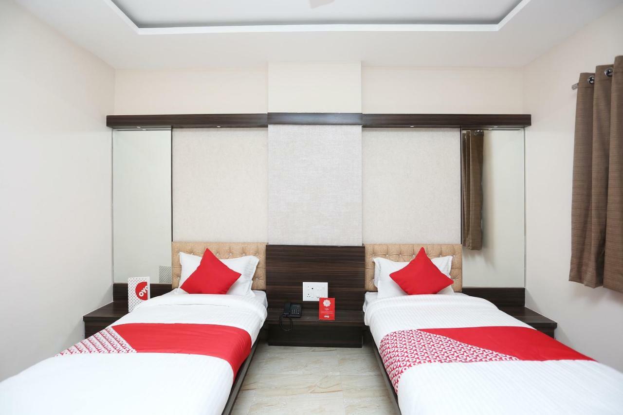 Oyo 15861 Hotel Shivganga Comfort Zone Rāipur Extérieur photo
